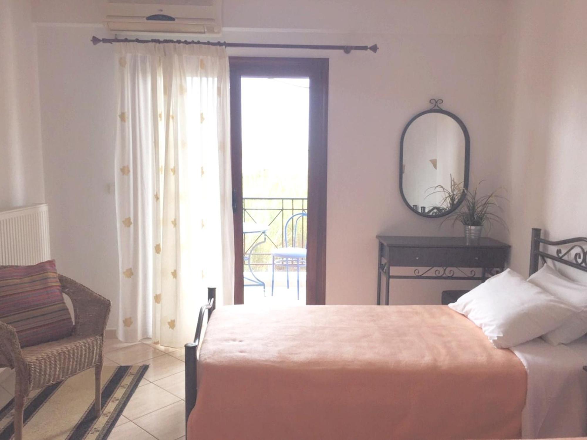 Holiday Zigos Igoumenitsa Bagian luar foto
